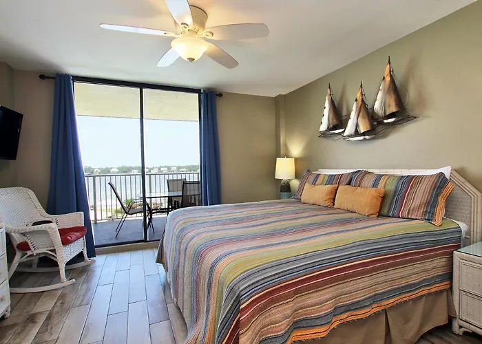 Compass Point 205 By Youngs Suncoast Apartment