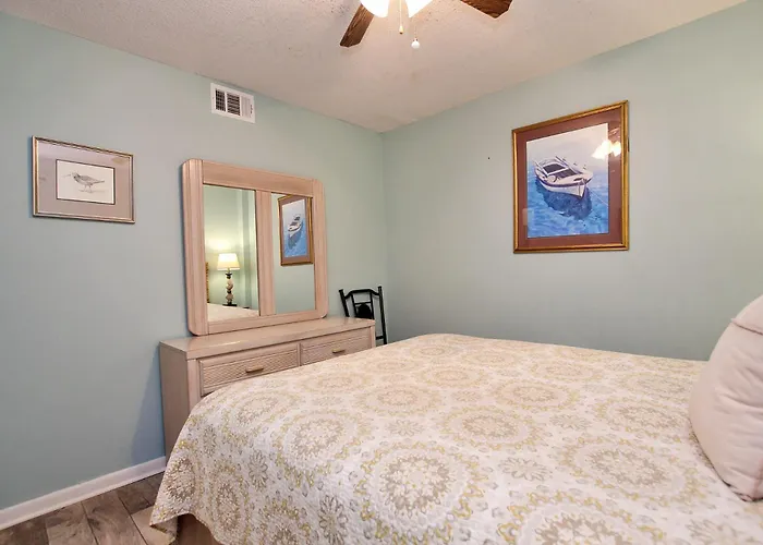 Compass Point 205 By Youngs Suncoast Apartment