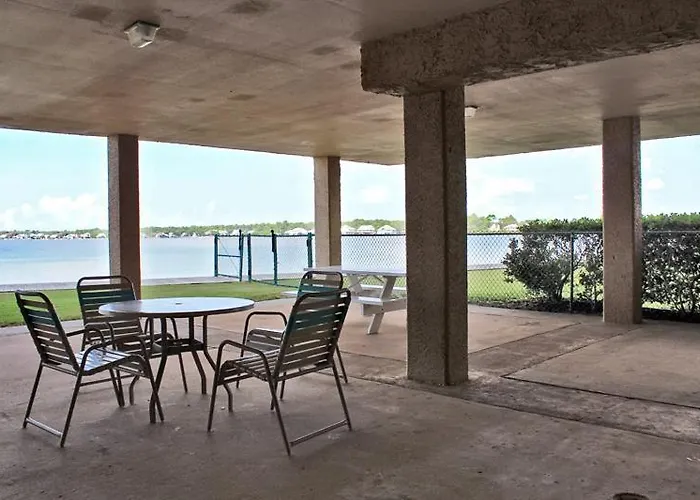 Compass Point 205 By Youngs Suncoast Apartment *